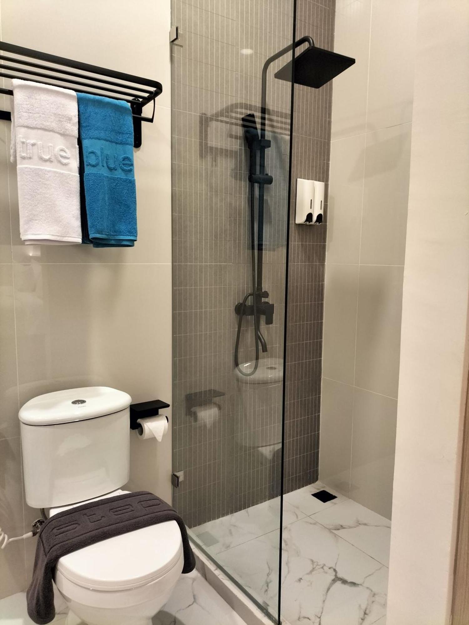 True Blue Hotel Menteng Jakarta Exteriör bild