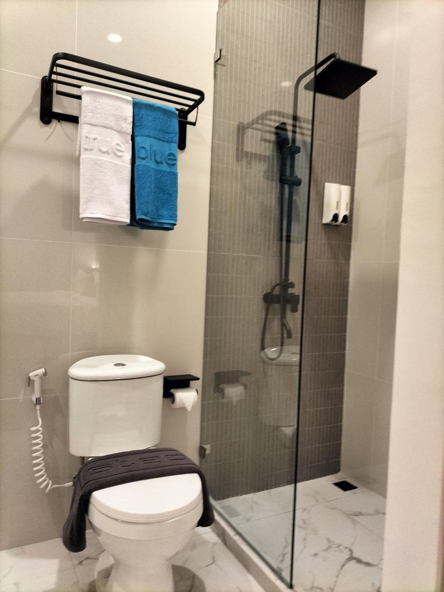 True Blue Hotel Menteng Jakarta Exteriör bild